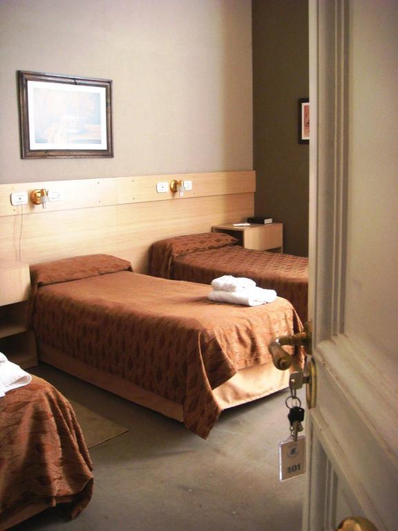 בואנוס איירס Hagoth Hostel חדר תמונה
